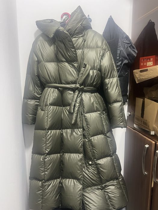 Продам пуховик 100 % пух перо