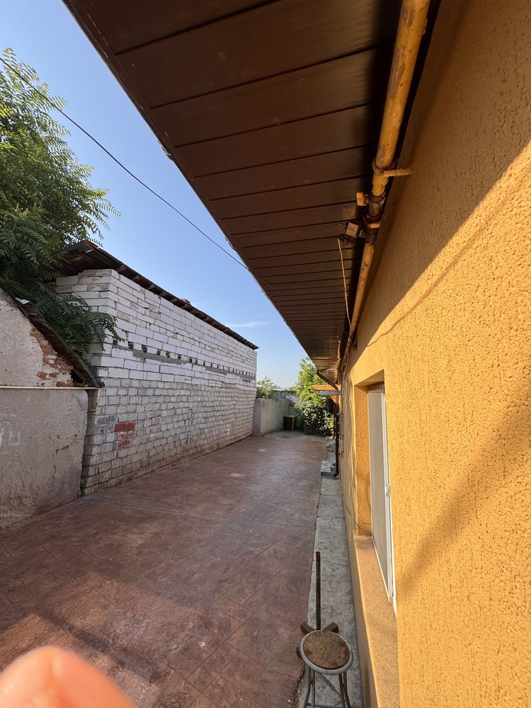 Vand casa zona centrala