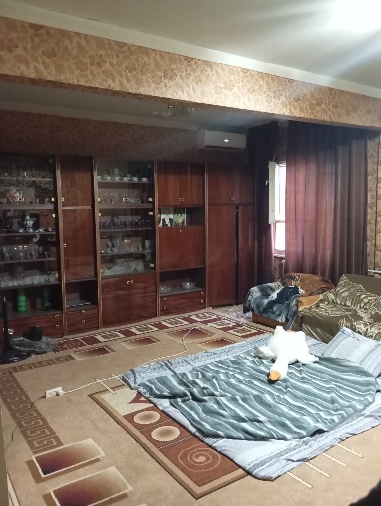 Продается квартира массив Куйлюк 4