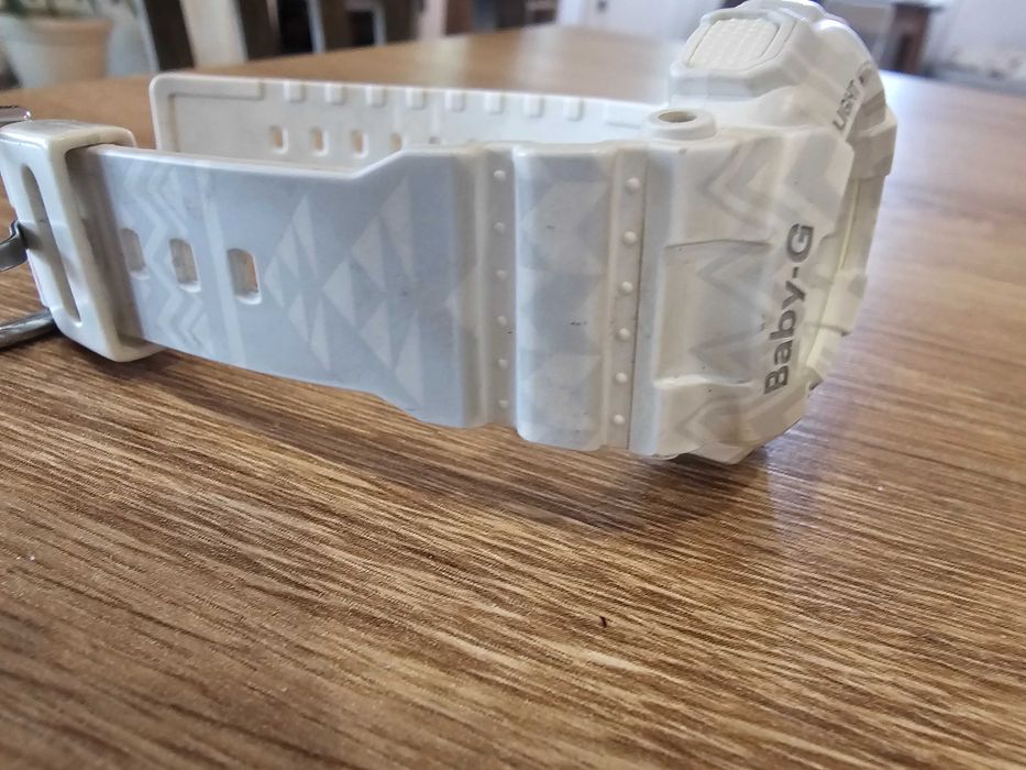 Часовник G-Shock