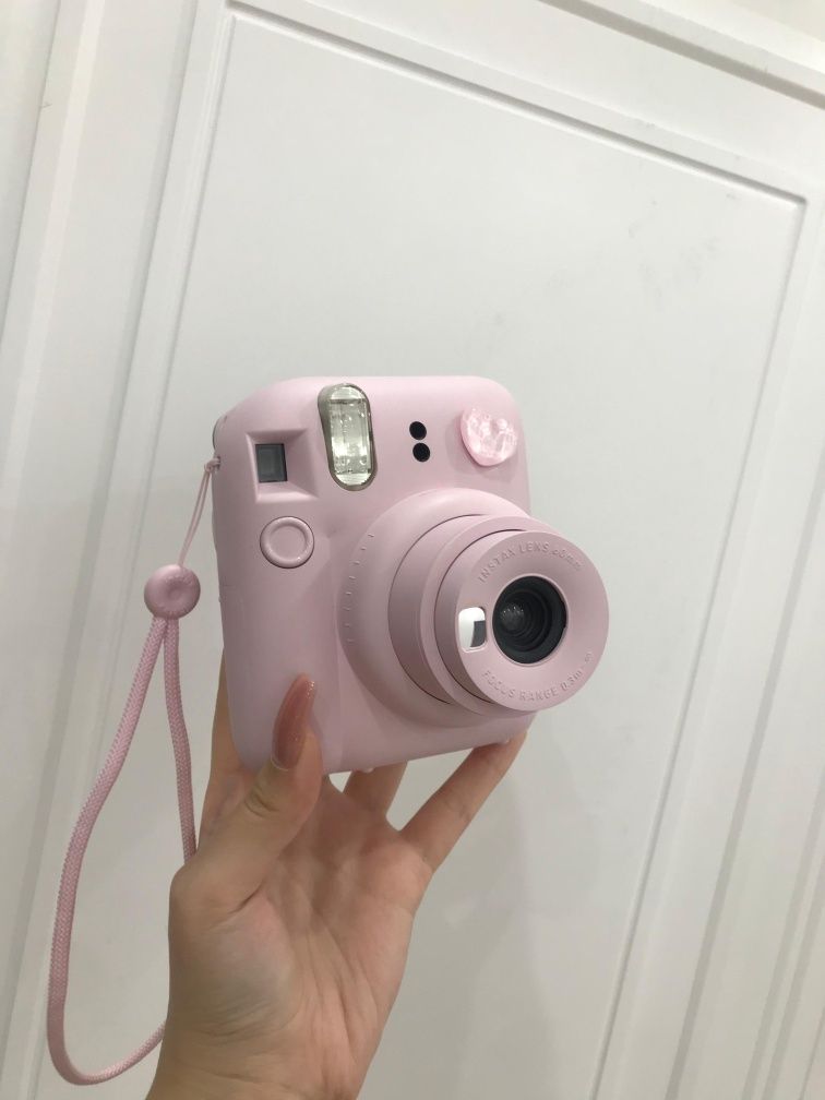 instax mini12,розовый цвет