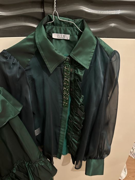 Платье от бренда ELLA