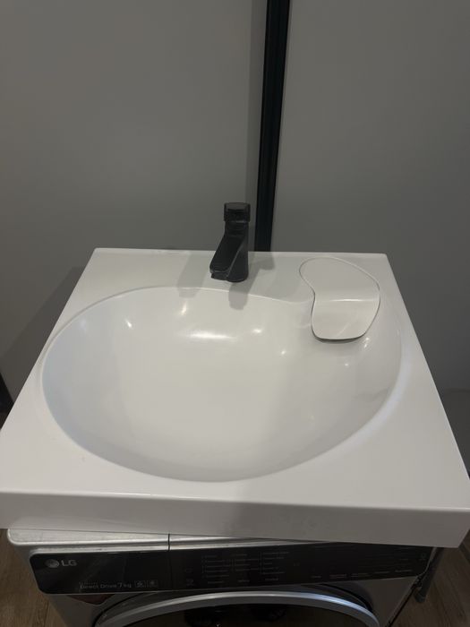 Продам раковину над стиральной машиной