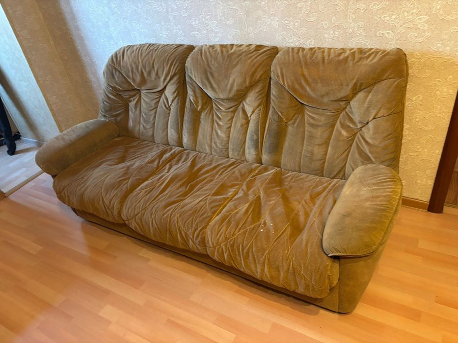 Мебель отдам даром, кровать и диван