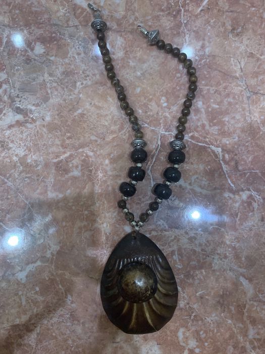 Vând coliere diverse modele