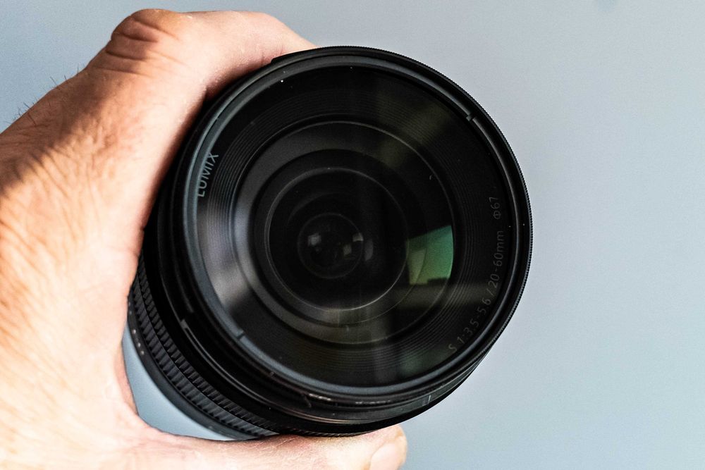 Lumix S5 с обектив Lumix 20-60