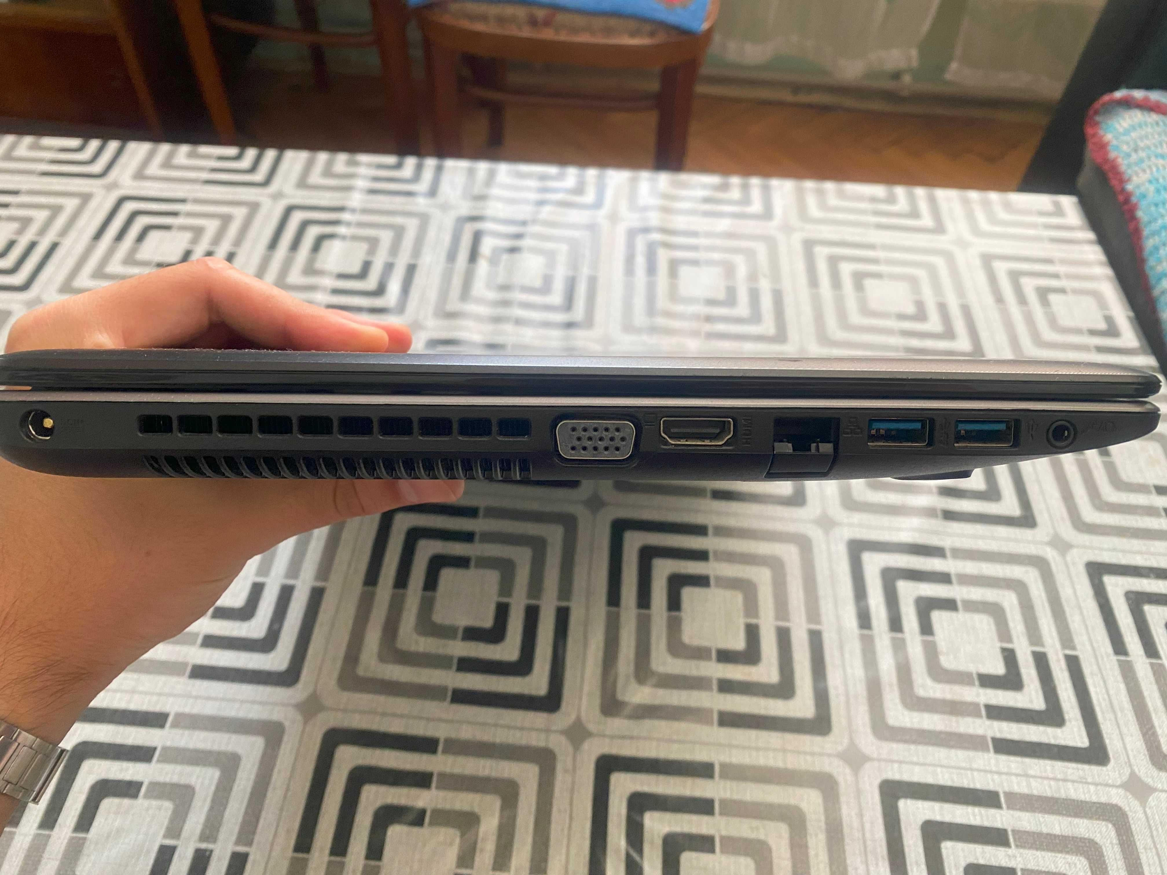 Лот лаптопи - ASUS X550