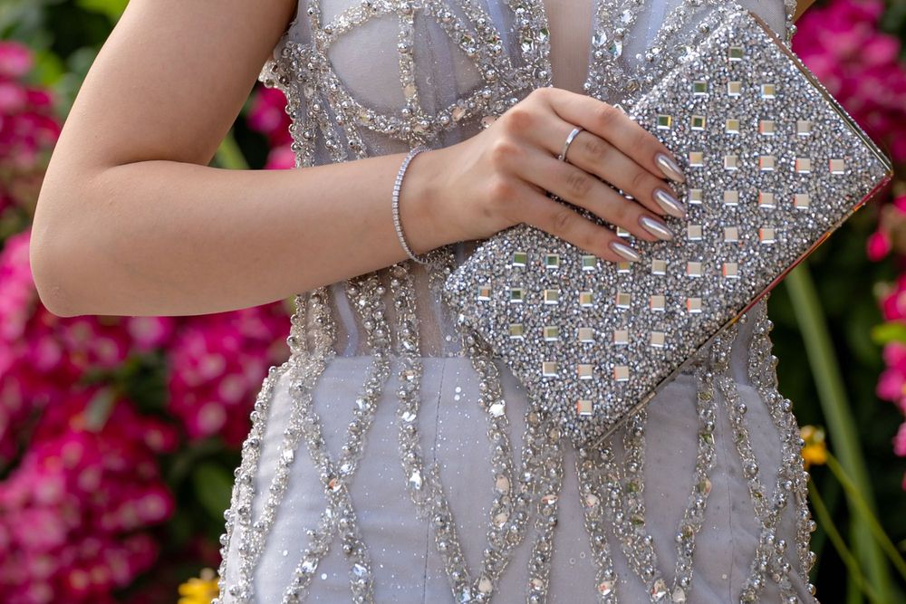 Абитуриентска рокля, официална чантичка и  обувки в отлично състояние