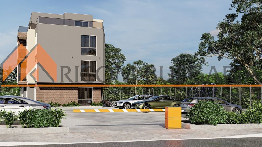 Продава се Многостаен апартамент в Варна, Бриз - 153 кв.м за 2157 €/кв.м - Снимка #2