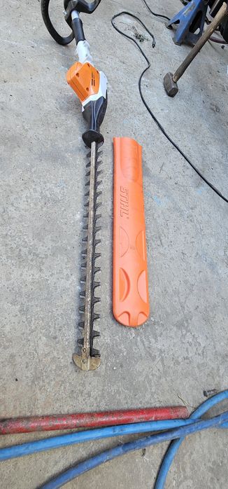 Foarfecta gard viu electrica stihl HLA 66, acumulator ,incarcator