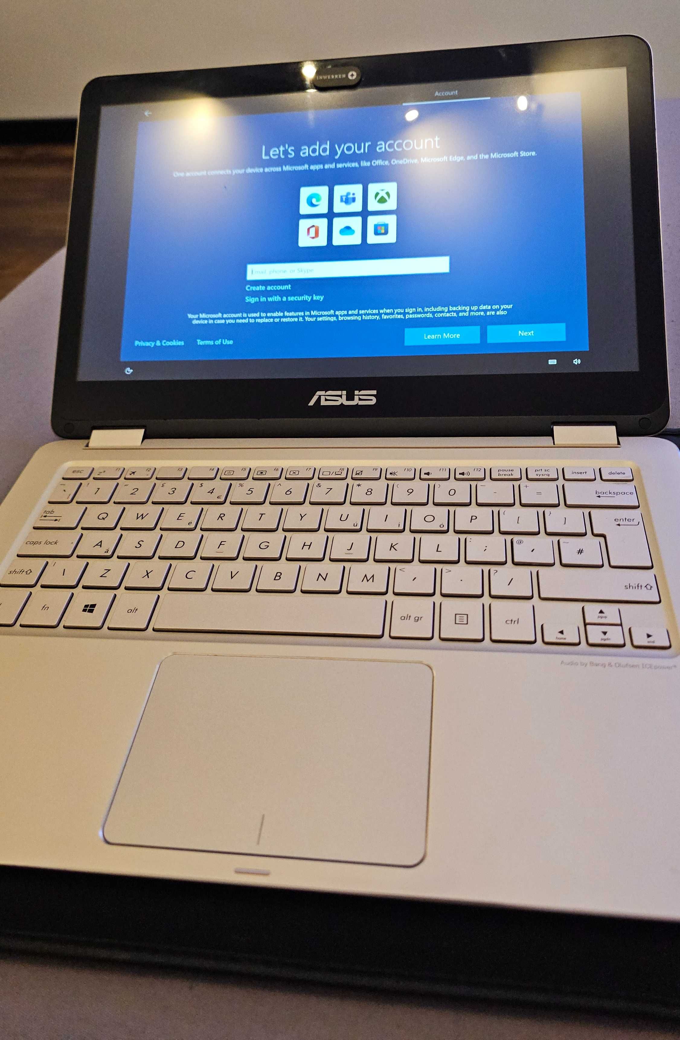Лаптоп Asus zenbook UX360ca