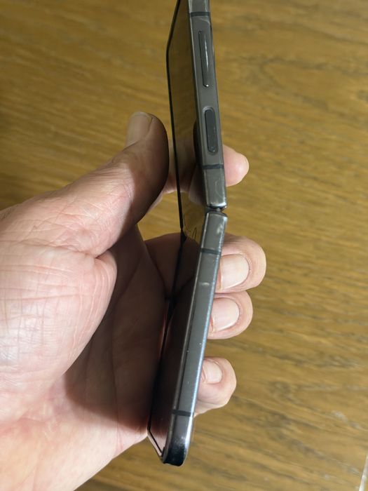 Samsung Galaxy Z Flip4