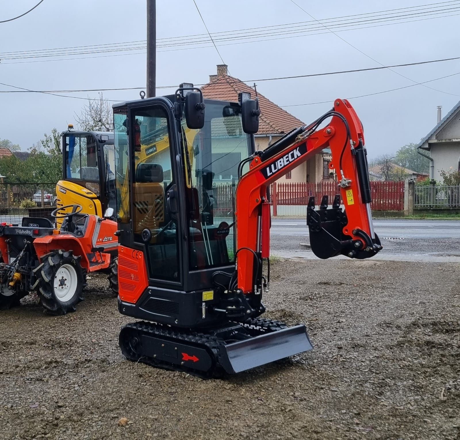 Miniexcavator Lubeck Ex 141 Nou Garantie 2 ani