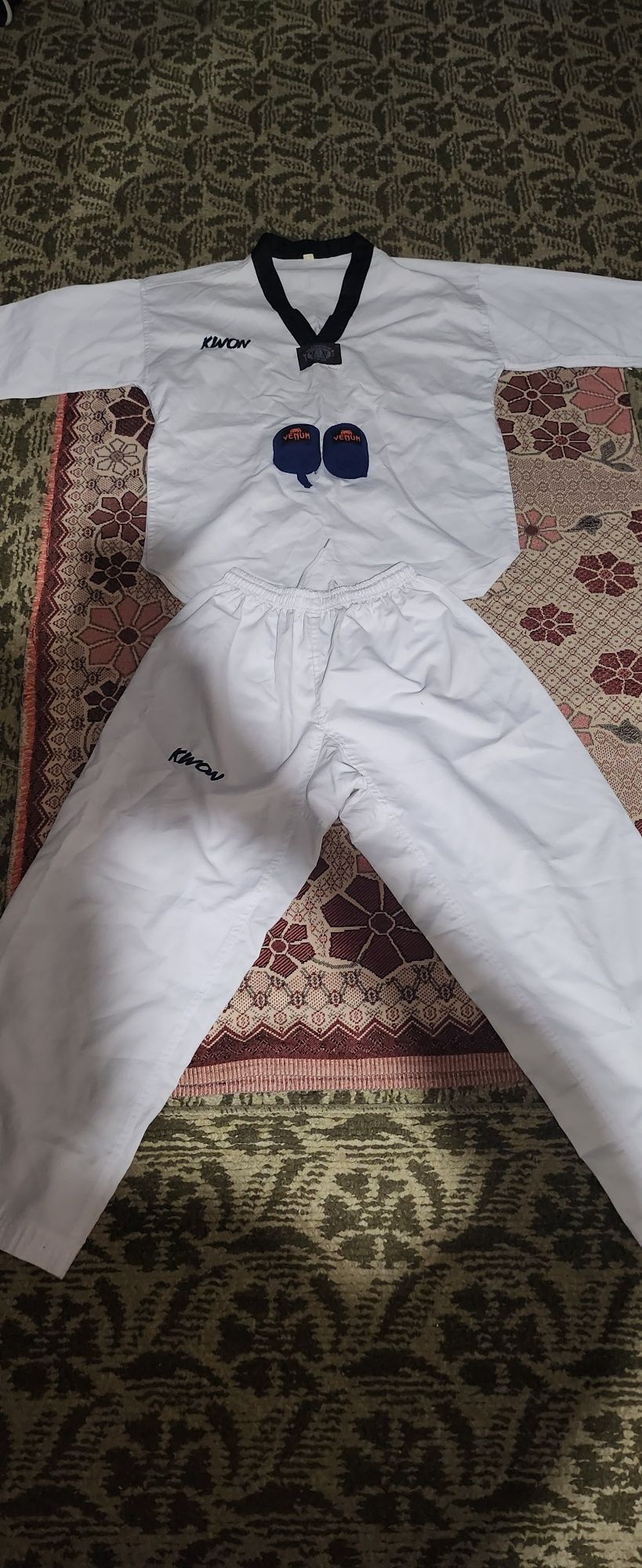 Продам кимоно для тхэквондо WTF (KWON),