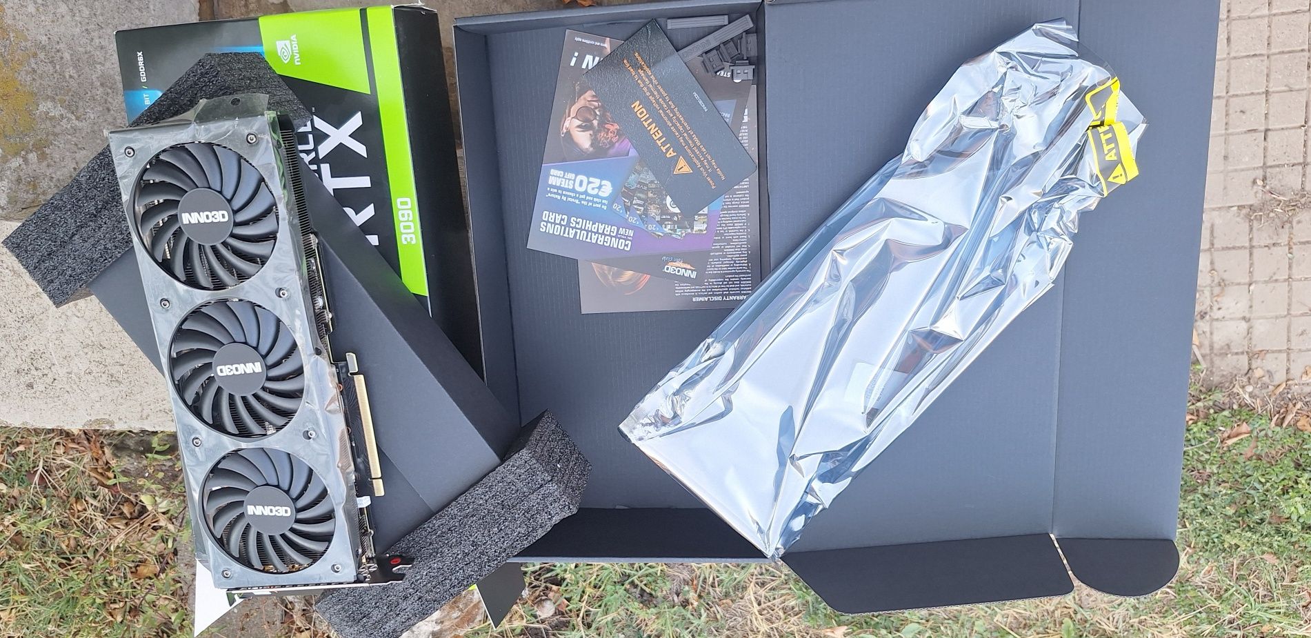 Inno3D GeForce RTX 3090 X3