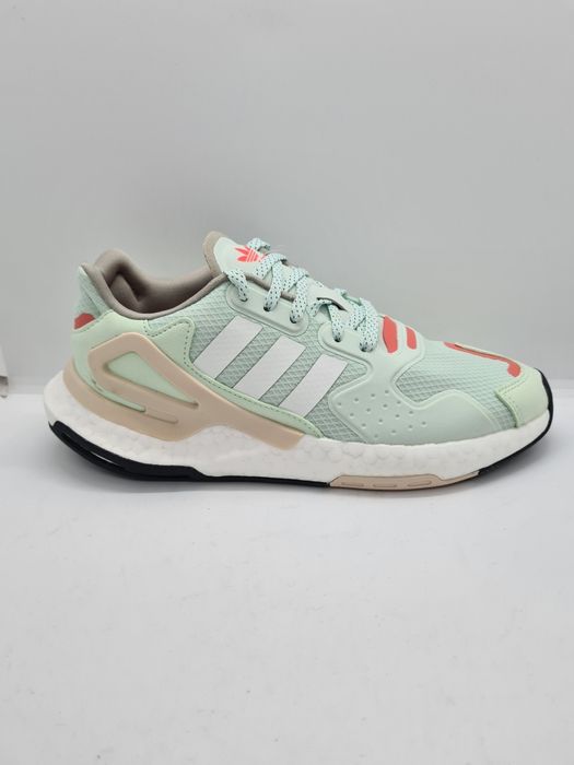 Adidas Day Jogger Boost FW4829 nr. 36,36 2/3,37 1/3