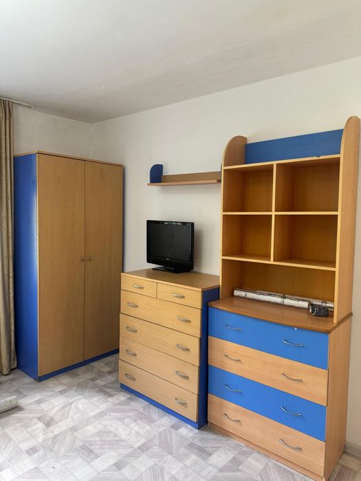 шкафы, 2 комода, полка