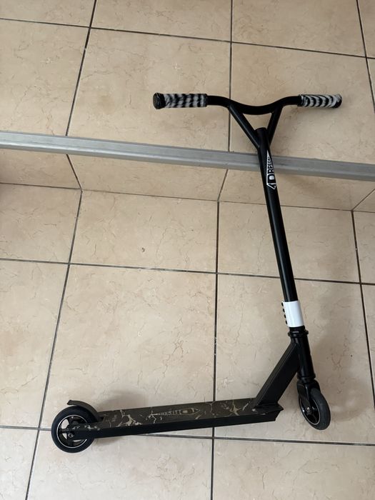 Trotinetă Freestyle Street Surfing TORPEDO White Crack 2024