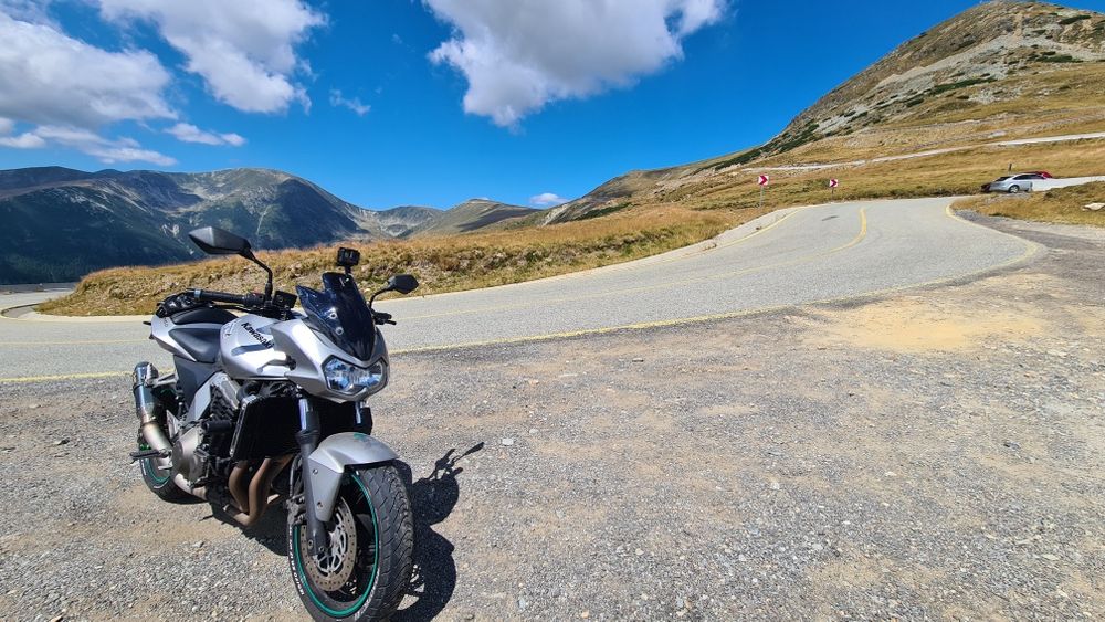 Kawasaki zr750j ..