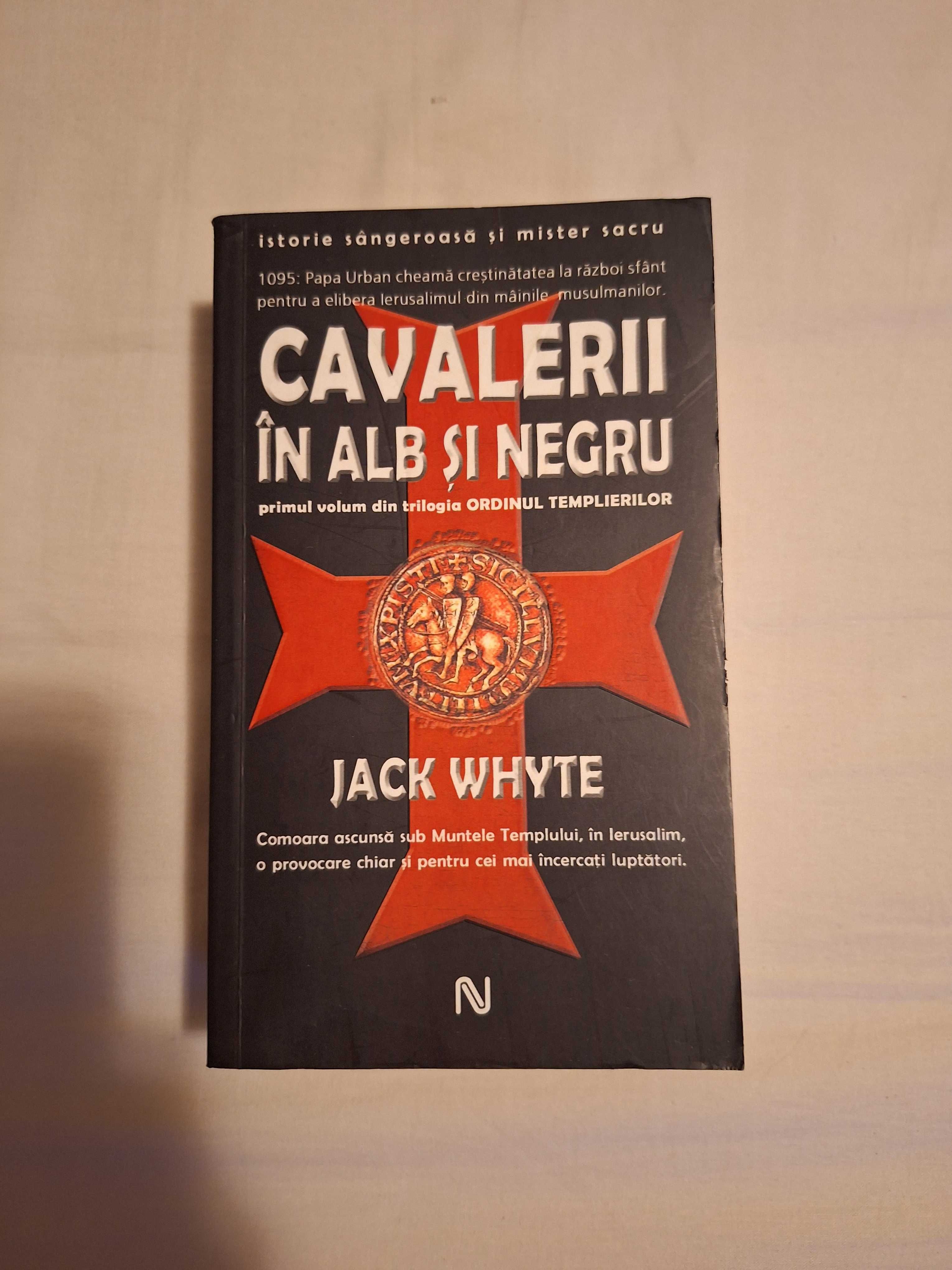 Vand cartea Cavalerii in alb si negru de Jack Whyte (ro)