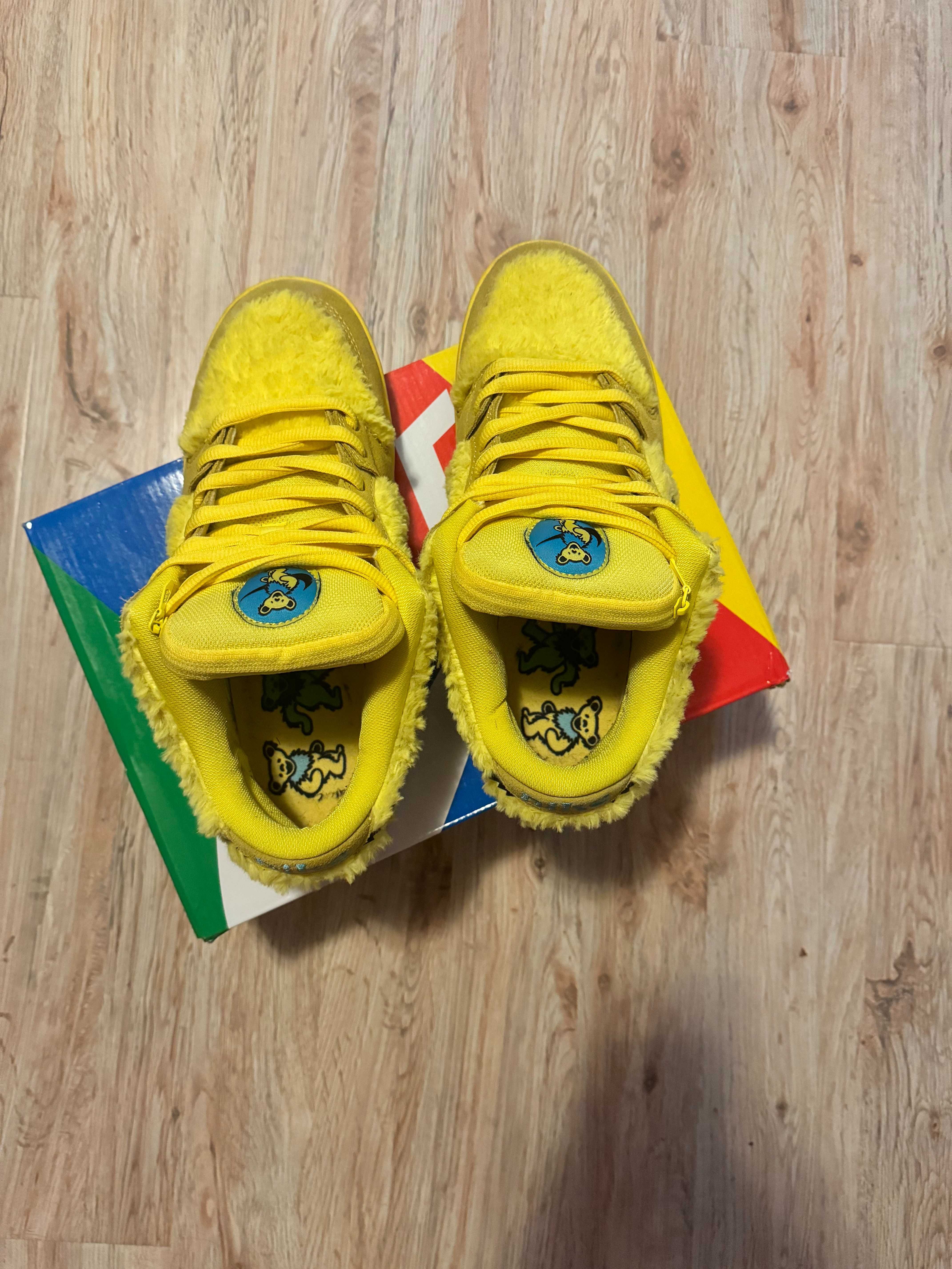 ADIDASI SB Dunk Low "Yellow Bear" sneakers