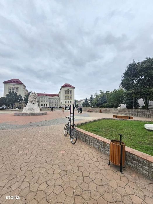 Locatie deosebita! 550euro/luna, Bd Independentei UMF, 3 camere, 2 bai