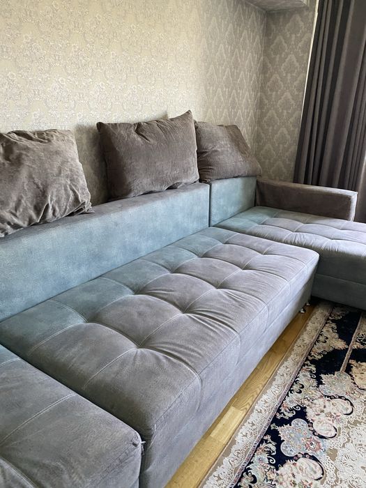 Продам диван 4 метра