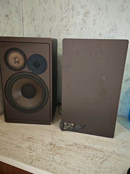 Boxe universum bas 25