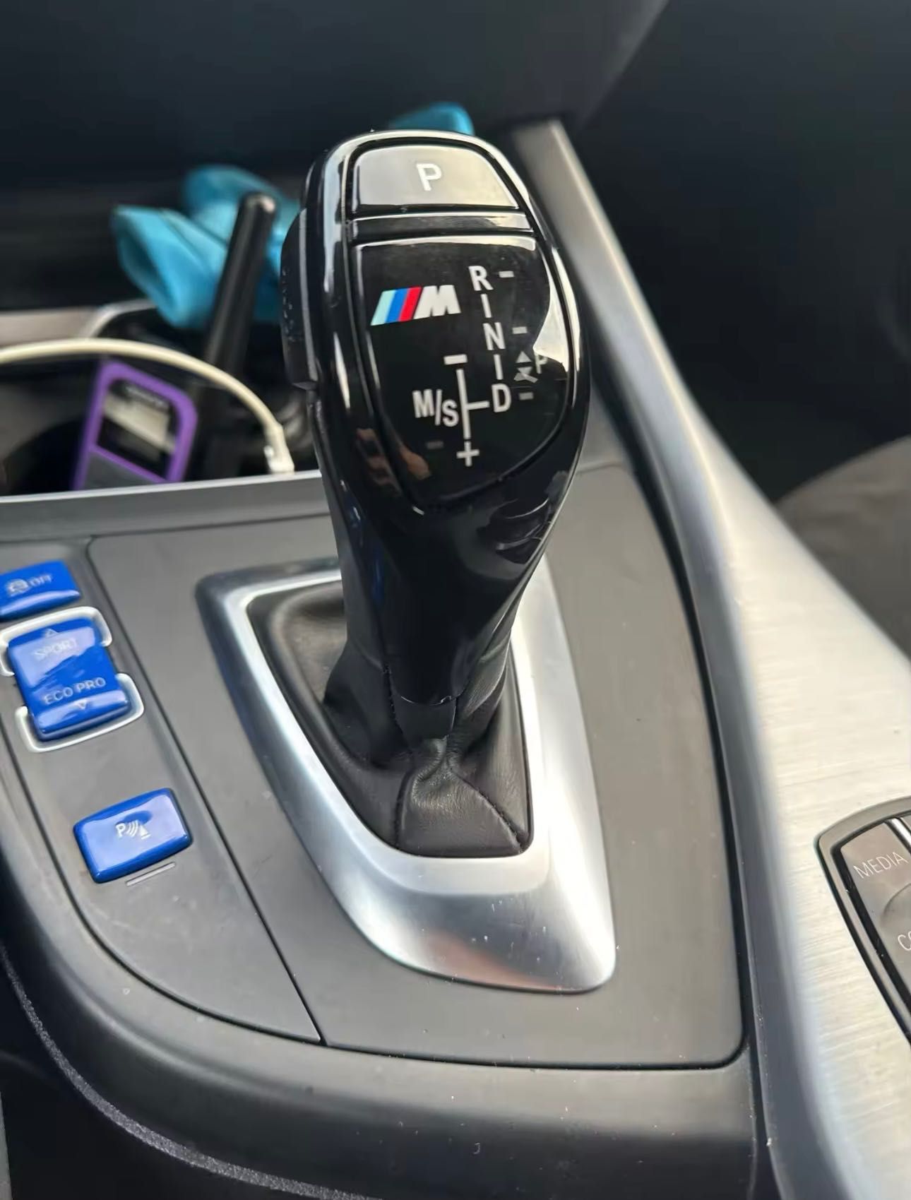 Капаче 3D M стикер джойстик bmw скоростен лост X5 X6 E60 F01 F30 F10