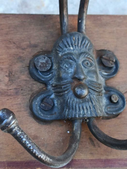 Дървена винтидж закачалка. 45 лв. за бр.