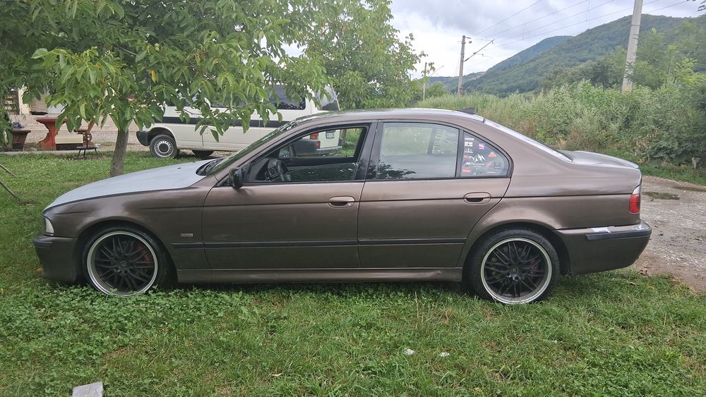Vând sau schimb bmw e39
