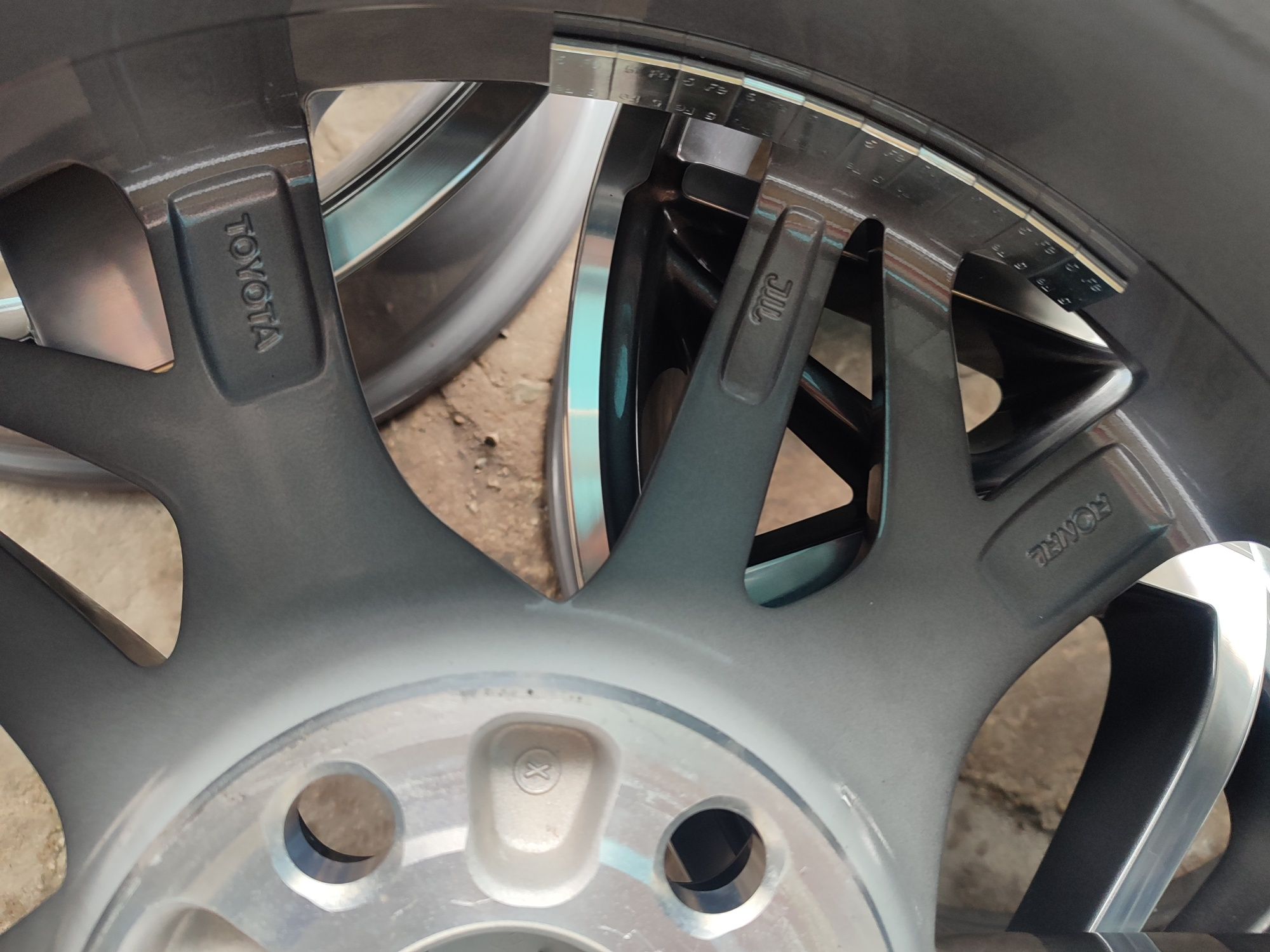 17" оригинални алуминиеви джанти за Toyota C-HR,Corolla,Camry...