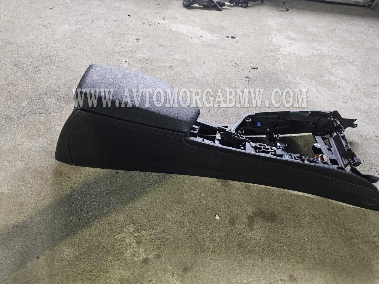 Бмв 3 Ф30 Ф31 Барче с подлакътник черен черно Bmw F30 F31