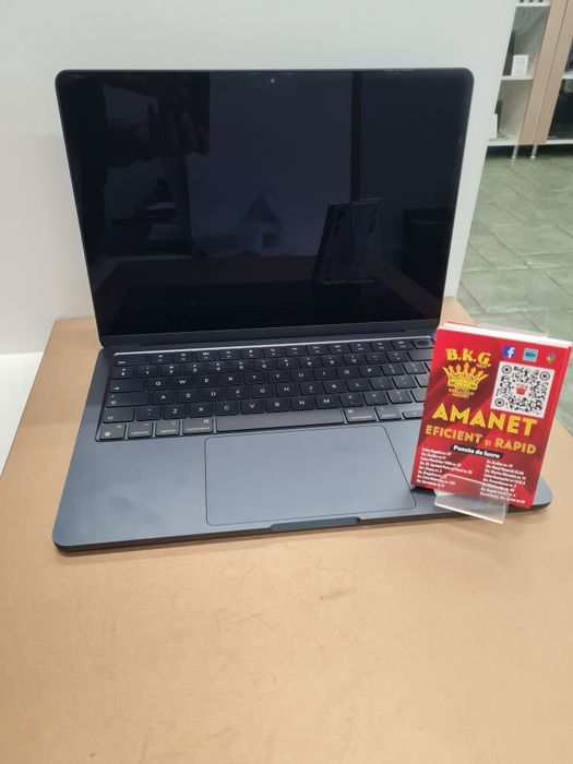 Macbook Air 13 2024 M3 Amanet BKG