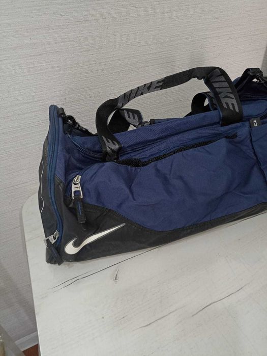 Продам сумку спортивно-дорожную