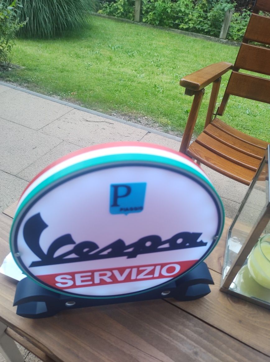 Vespa lampa Led cu breloc magnetic