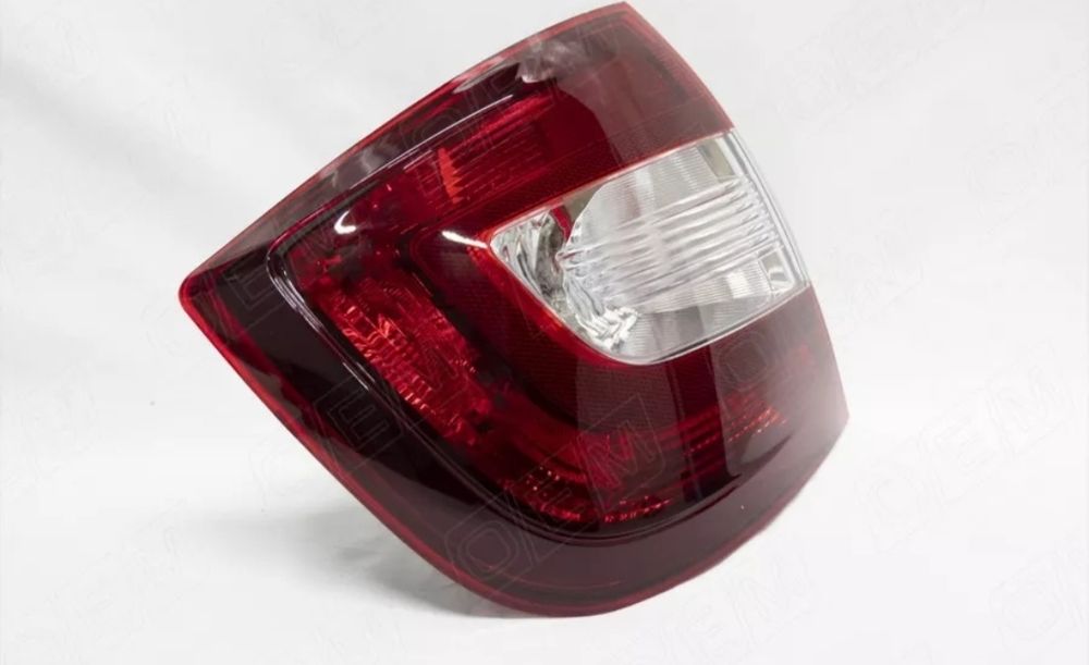 Задняя левая фара Skoda Rapid 2015