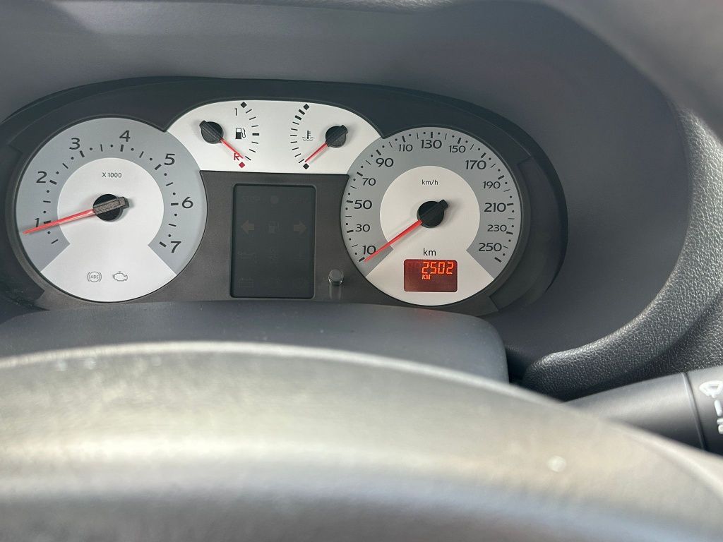 RENAULT CLIO / 2007 / 1.4 benzina / ATENTIE doar 2500 km reali /