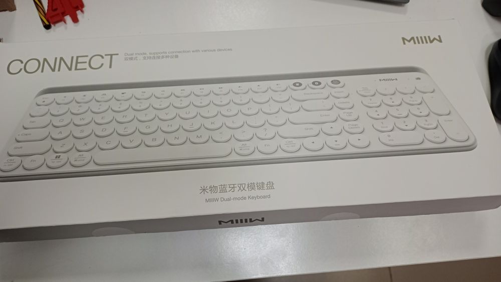 Продается беспроводная клавиатура