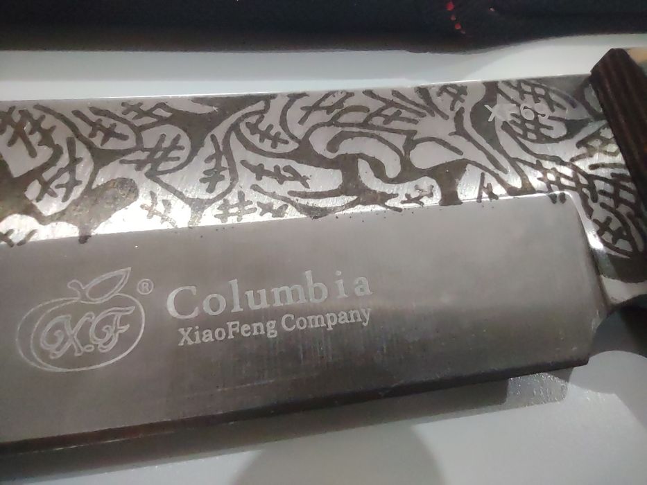 Ножове, Columbia.