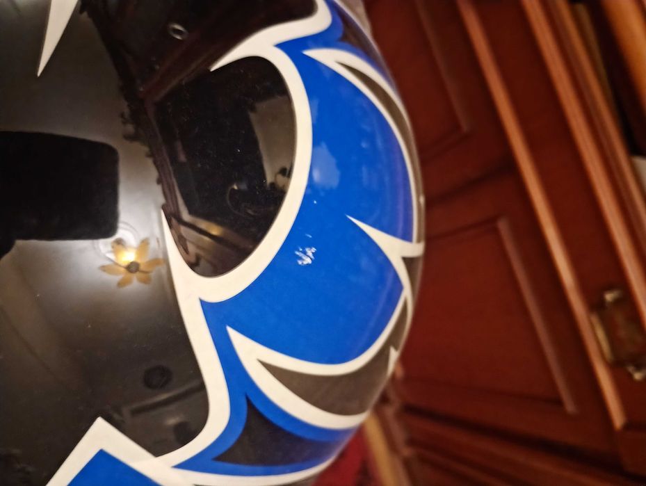 Каска за протекция Arashi