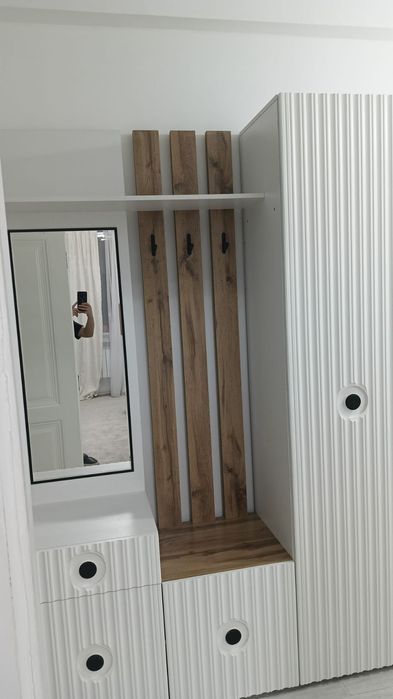 Срочно!!! Прихожка, новая