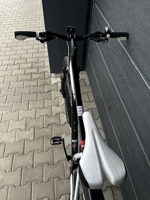 Хибриден велосипед Specialized 28" XL” 3x9
