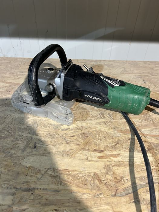 Vind slefuitor de beton hikoki