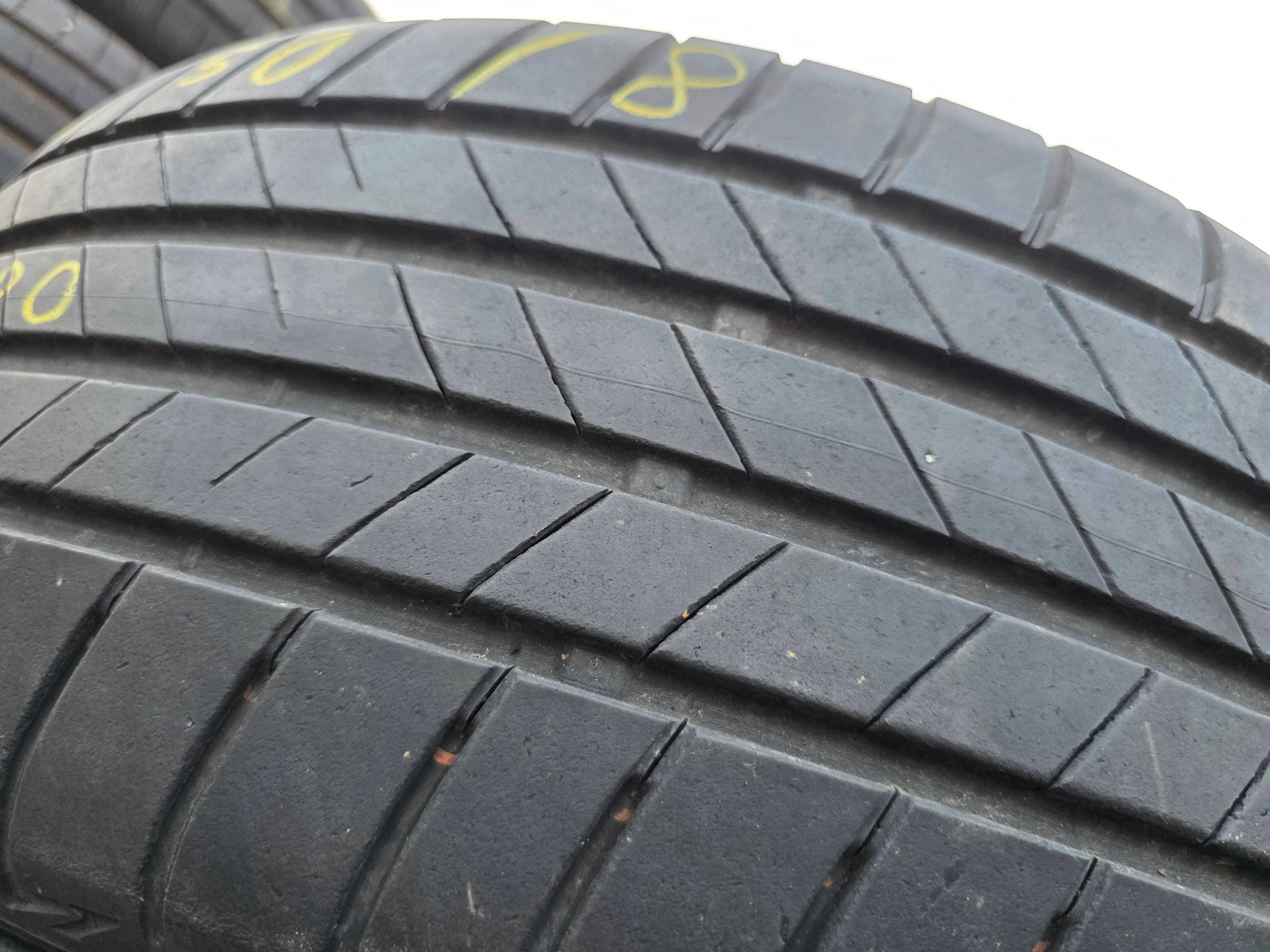 2бр летни гуми 225 50 18 - Bridgestone