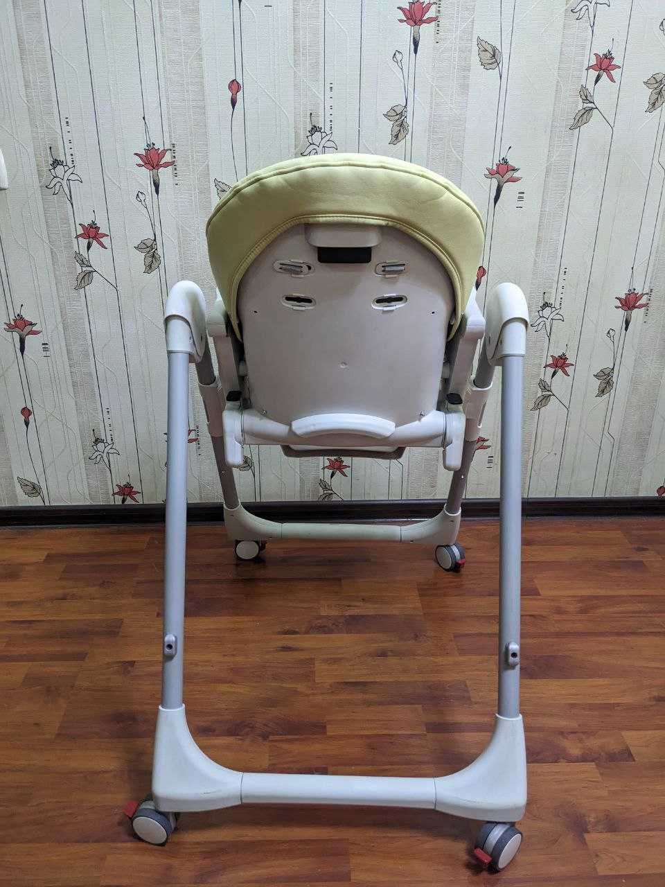 Стульчик для кормления. Италия. Peg Perego Prima Pappa Follow Me