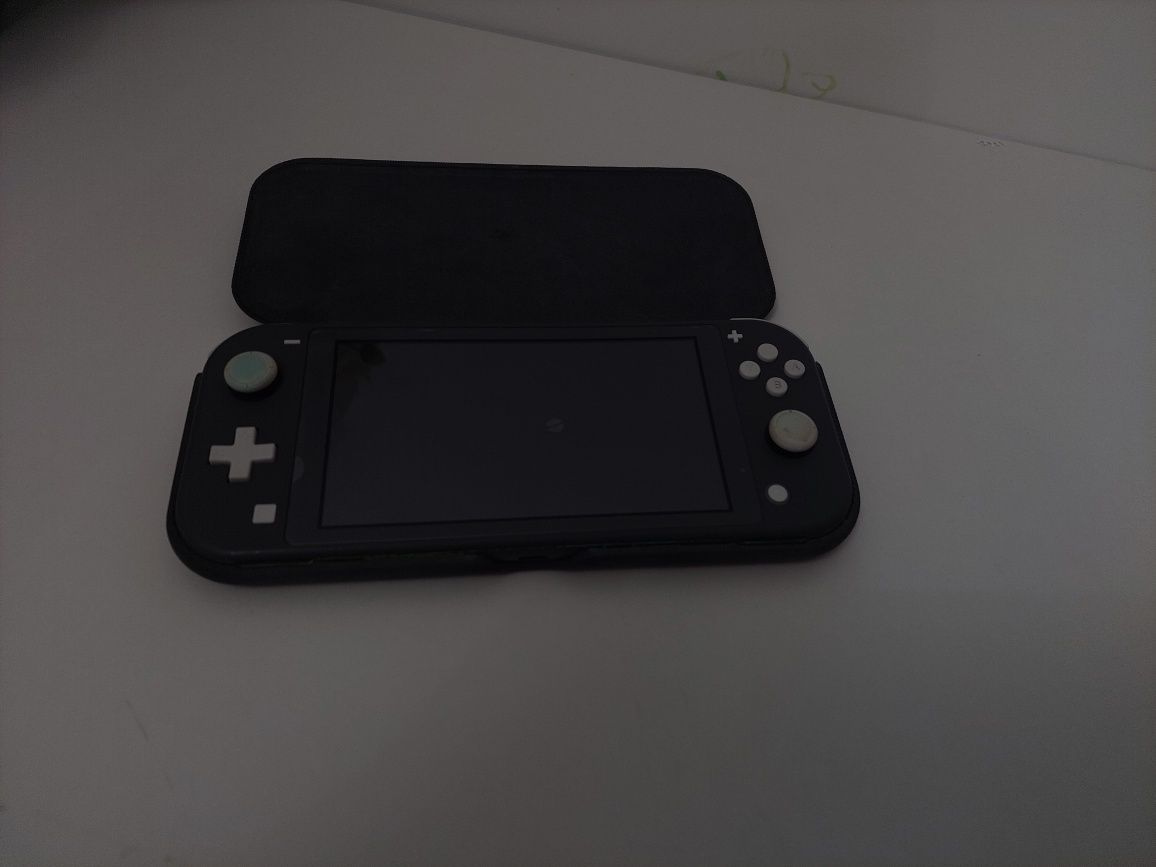 Nintendo switch lite perfect fincțional