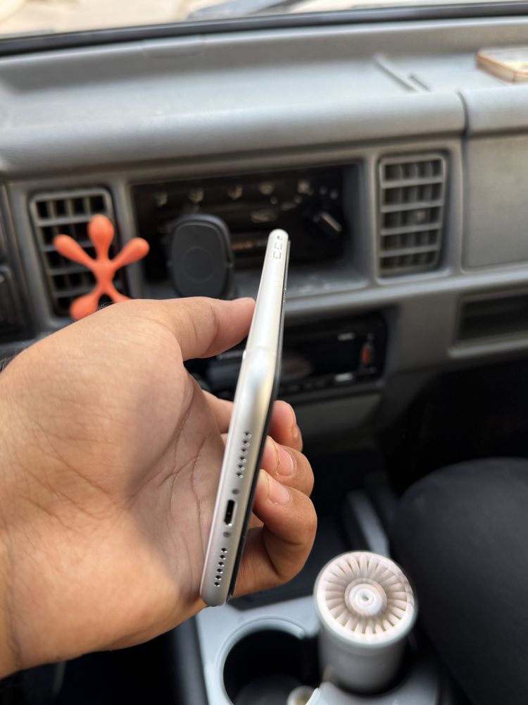 IPhone XR 128 Ll/A