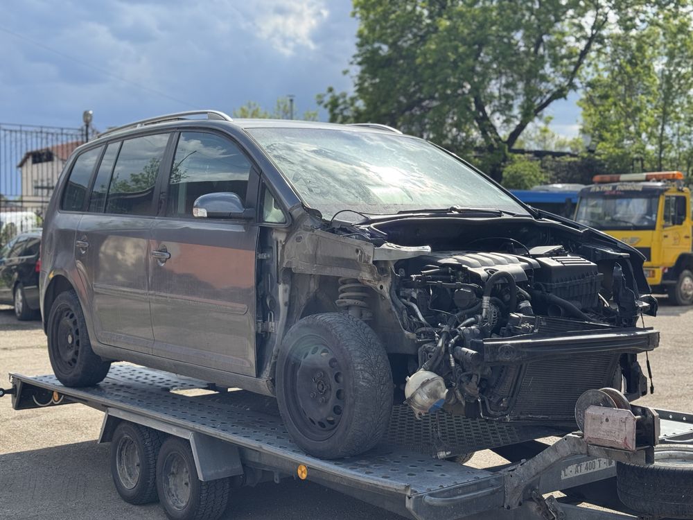 Vw Touran 2.0-136 на части