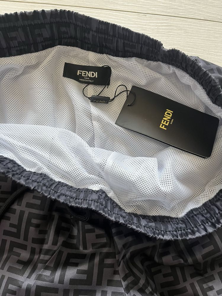 Short baie fendi